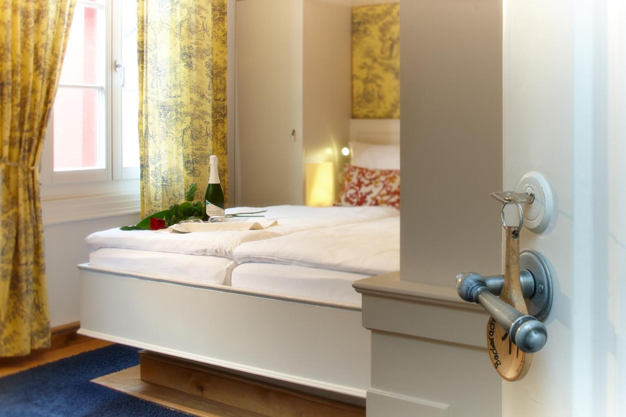 Rhein Hotel Бахарах Екстериор снимка